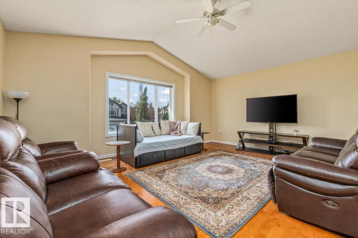306 HILLIARD CL NW - 19