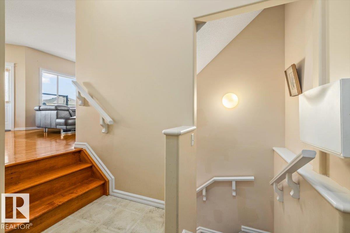 306 HILLIARD CL NW - 32