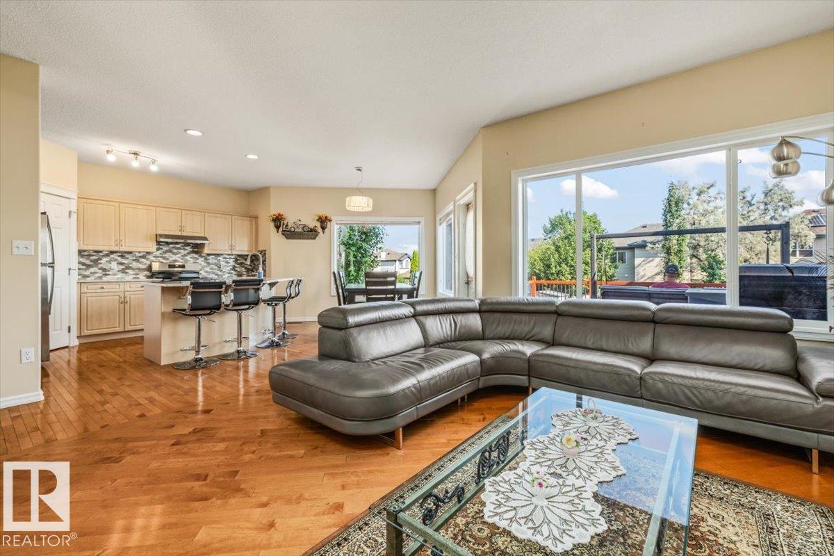 306 HILLIARD CL NW - 8