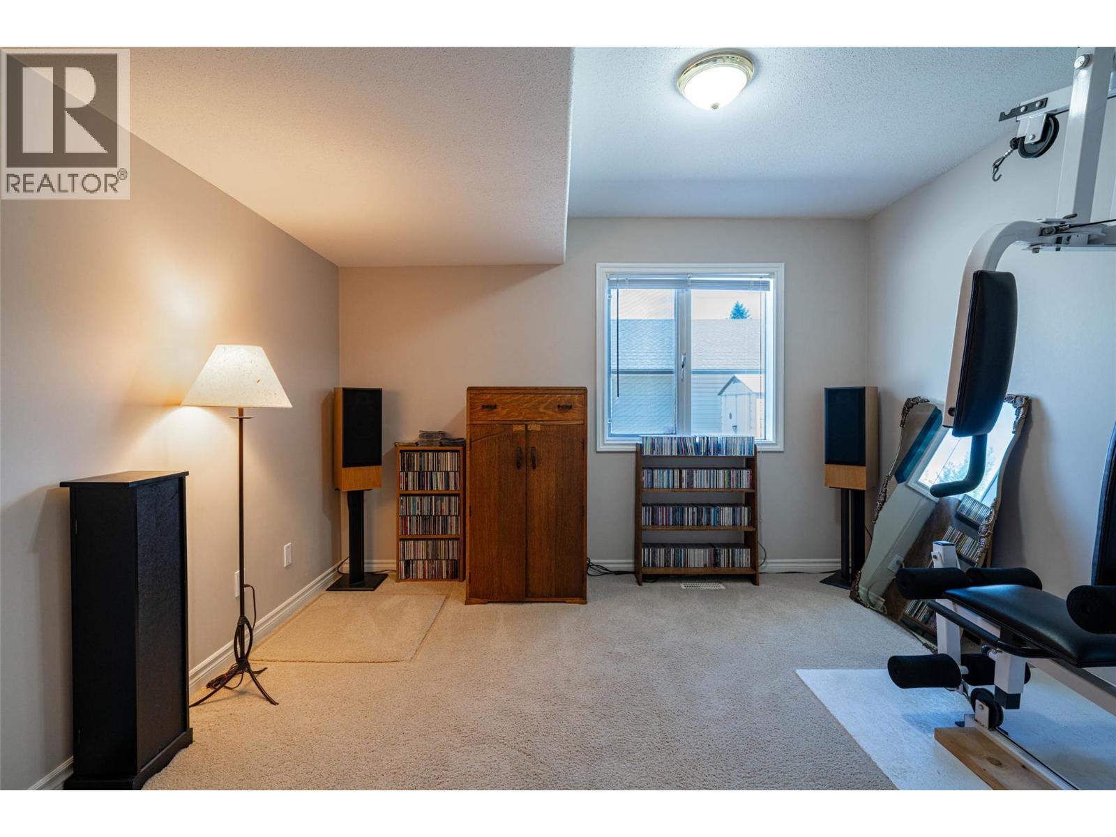 7821 Old Kamloops Road - 35