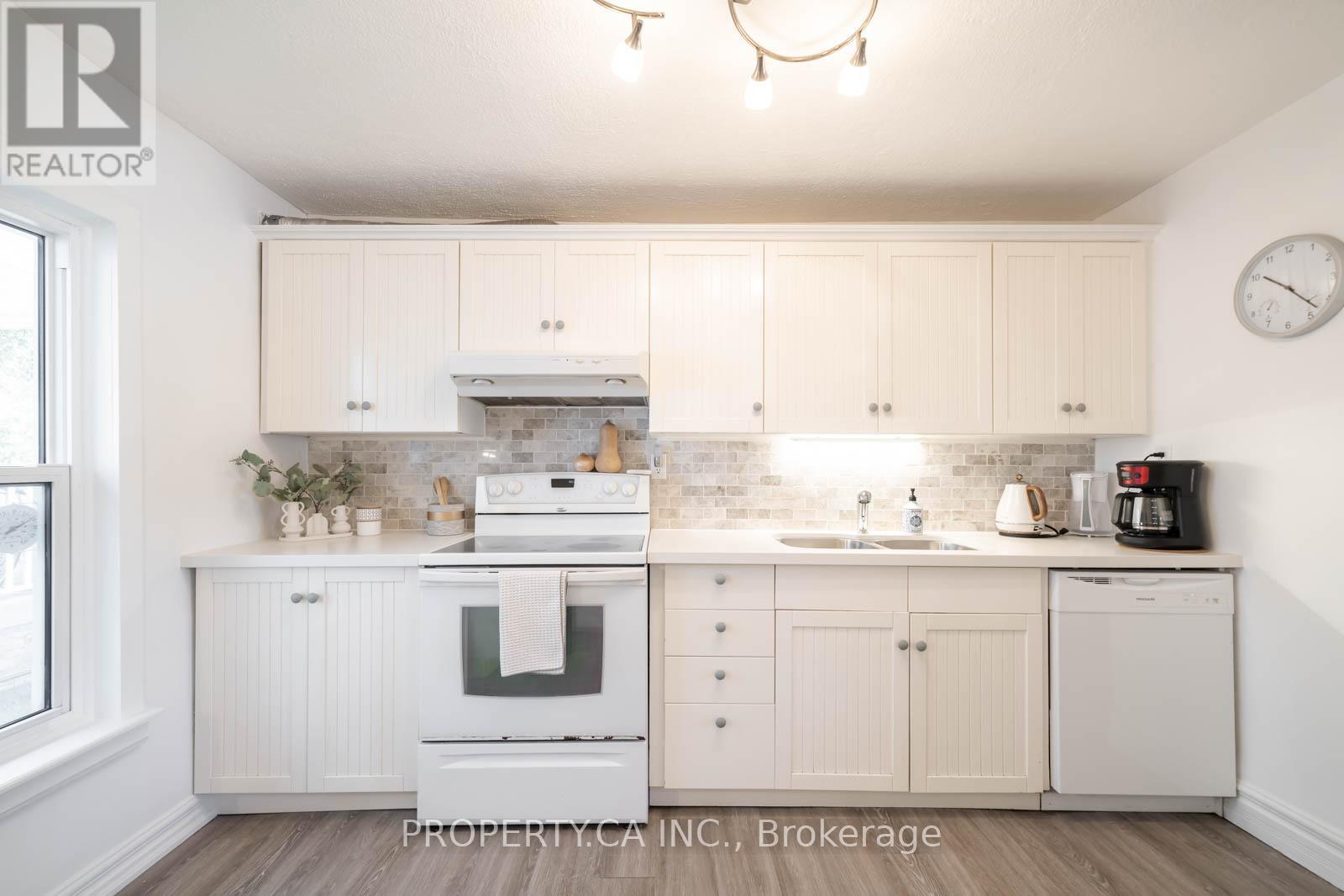 131 COOK'S BAY DRIVE - 23