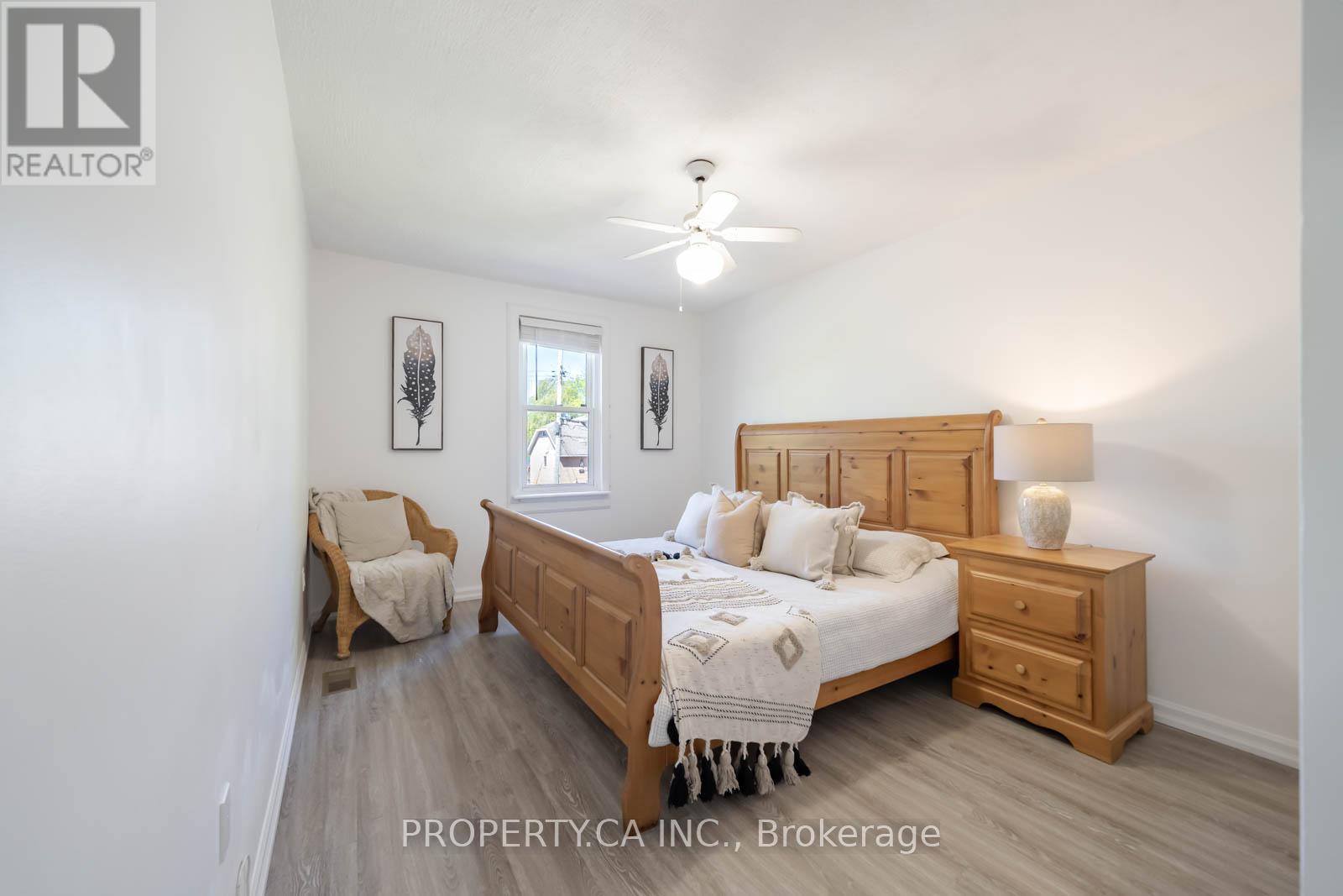 131 COOK'S BAY DRIVE - 24