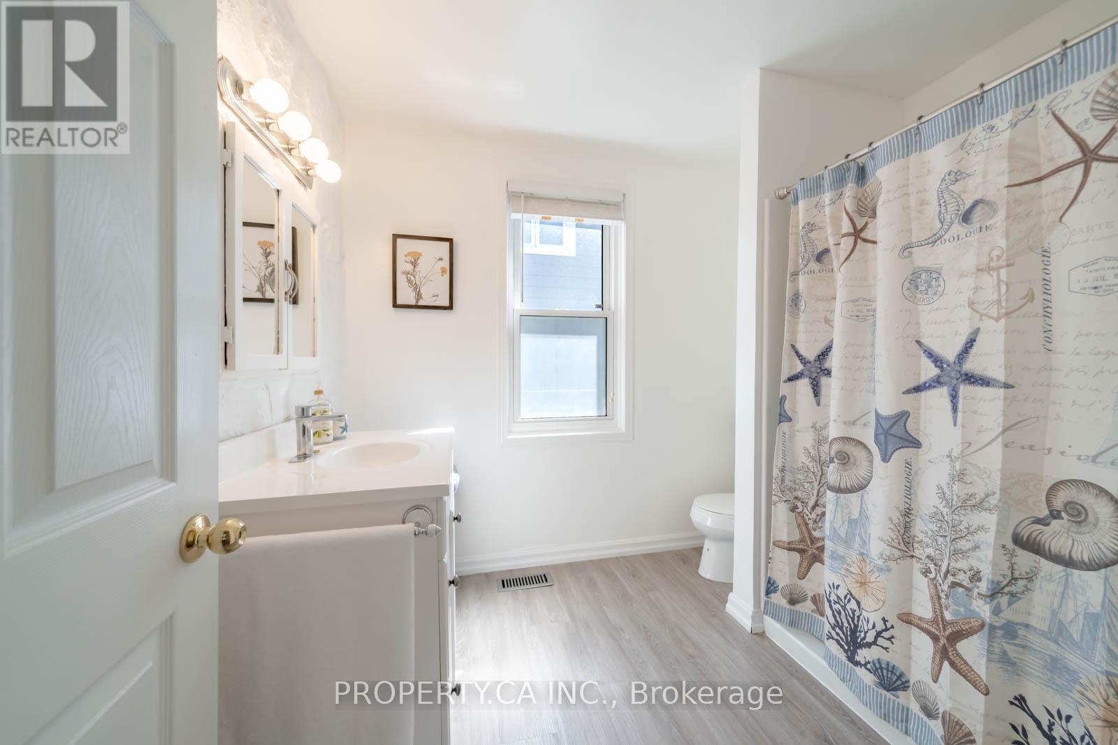 131 COOK'S BAY DRIVE - 30