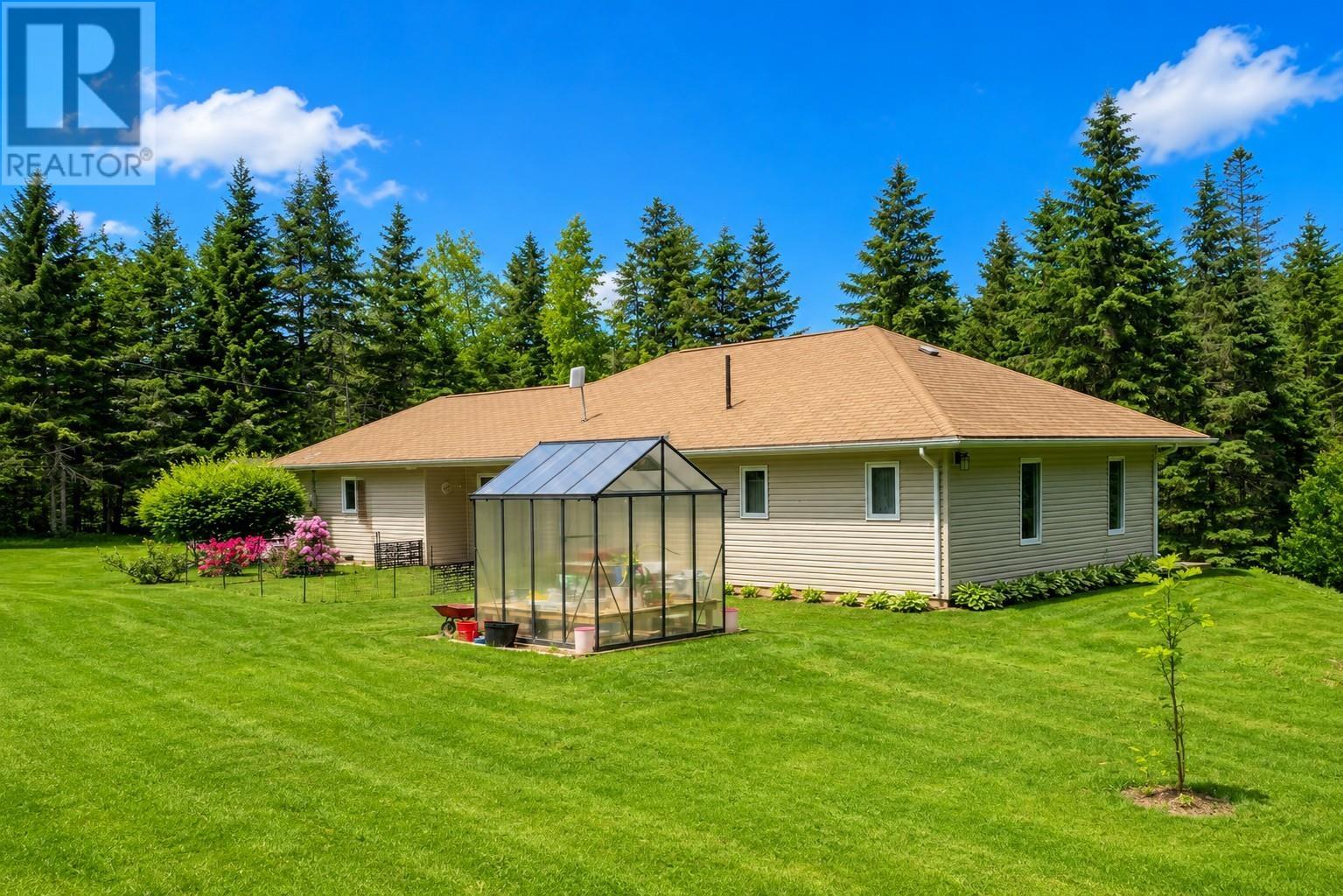 943 RATTENBURY Road - 2