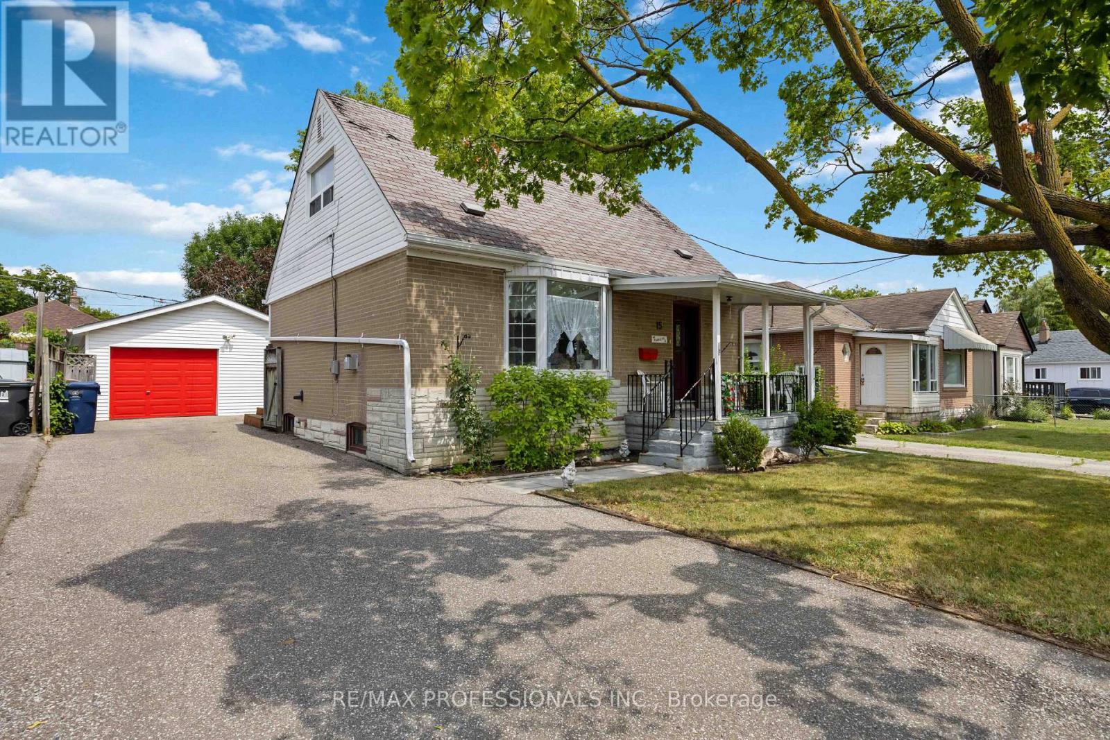 Photo of 15 Huntsmoor Road