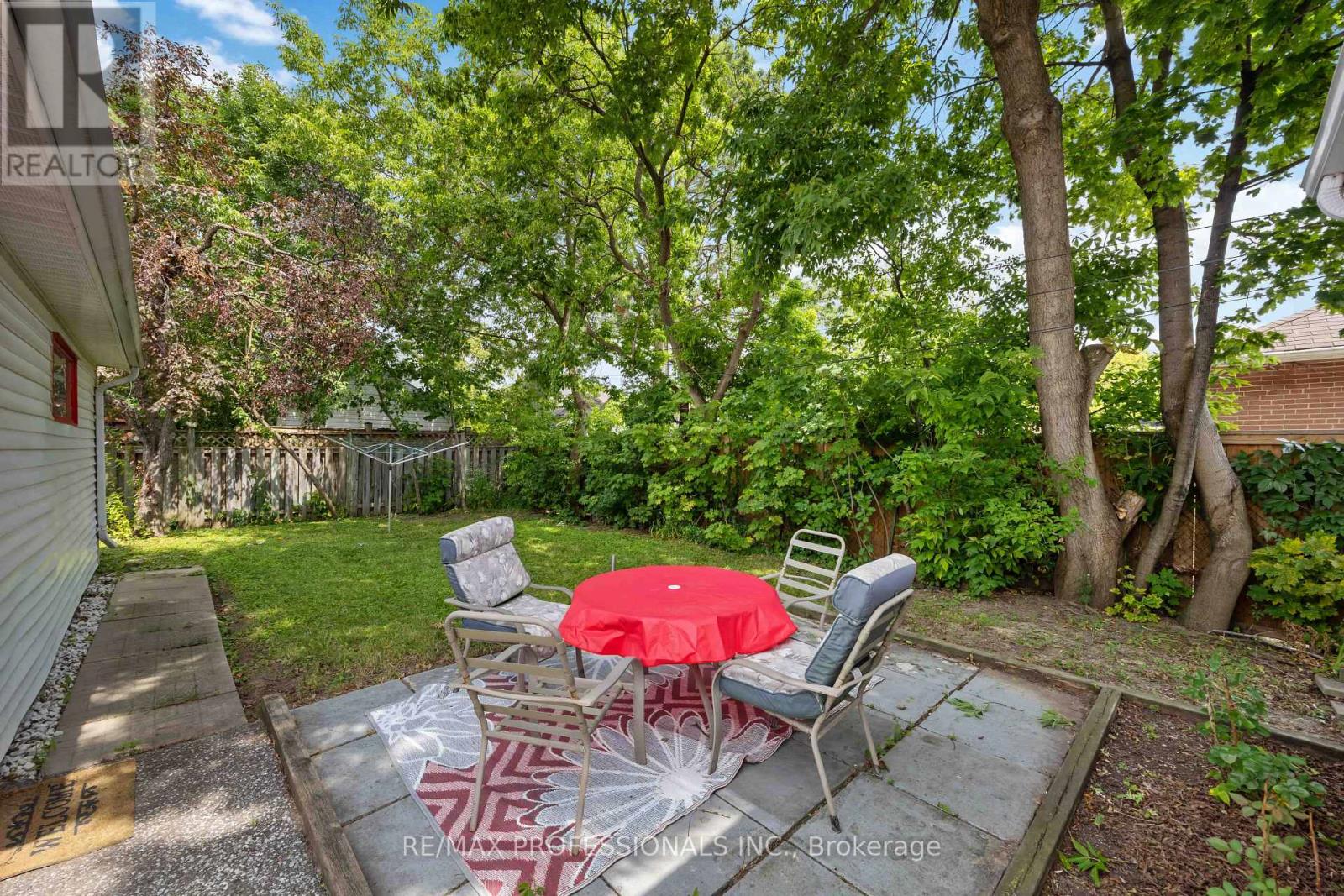 15 HUNTSMOOR ROAD - 14