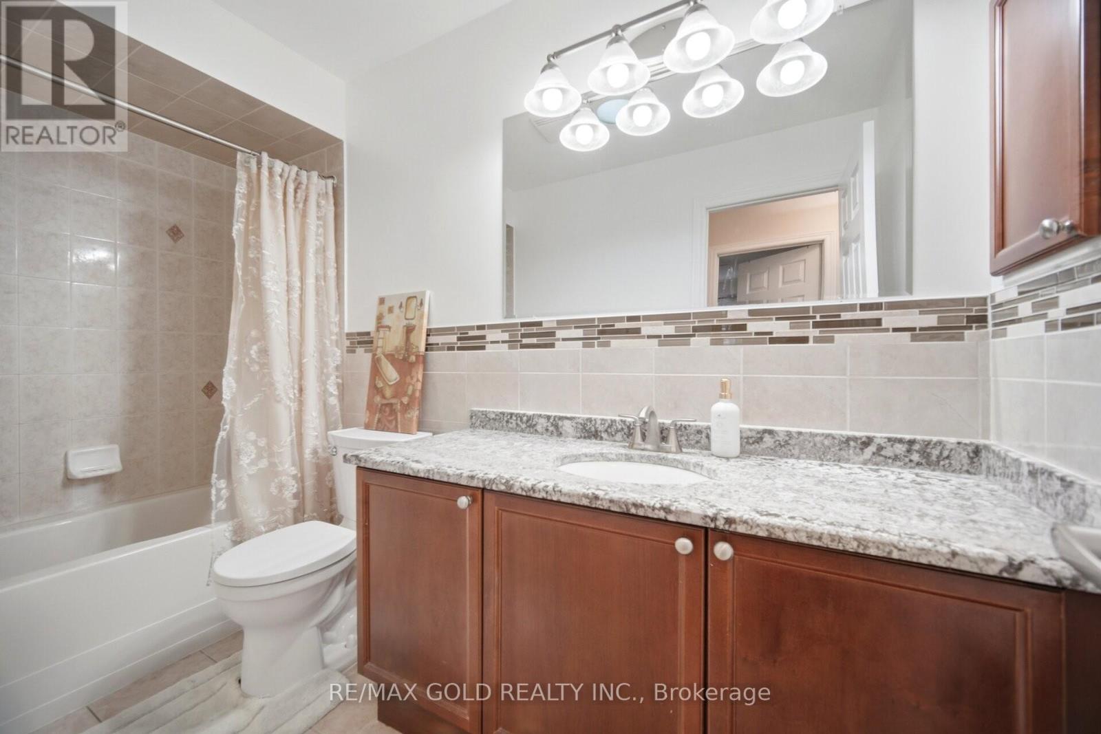 77 TRAILSIDE WALK - Image 21