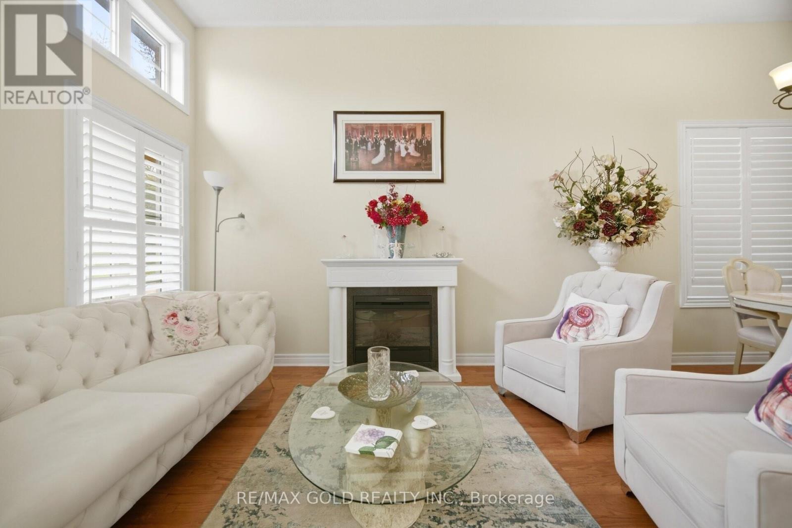 77 TRAILSIDE WALK - Image 3