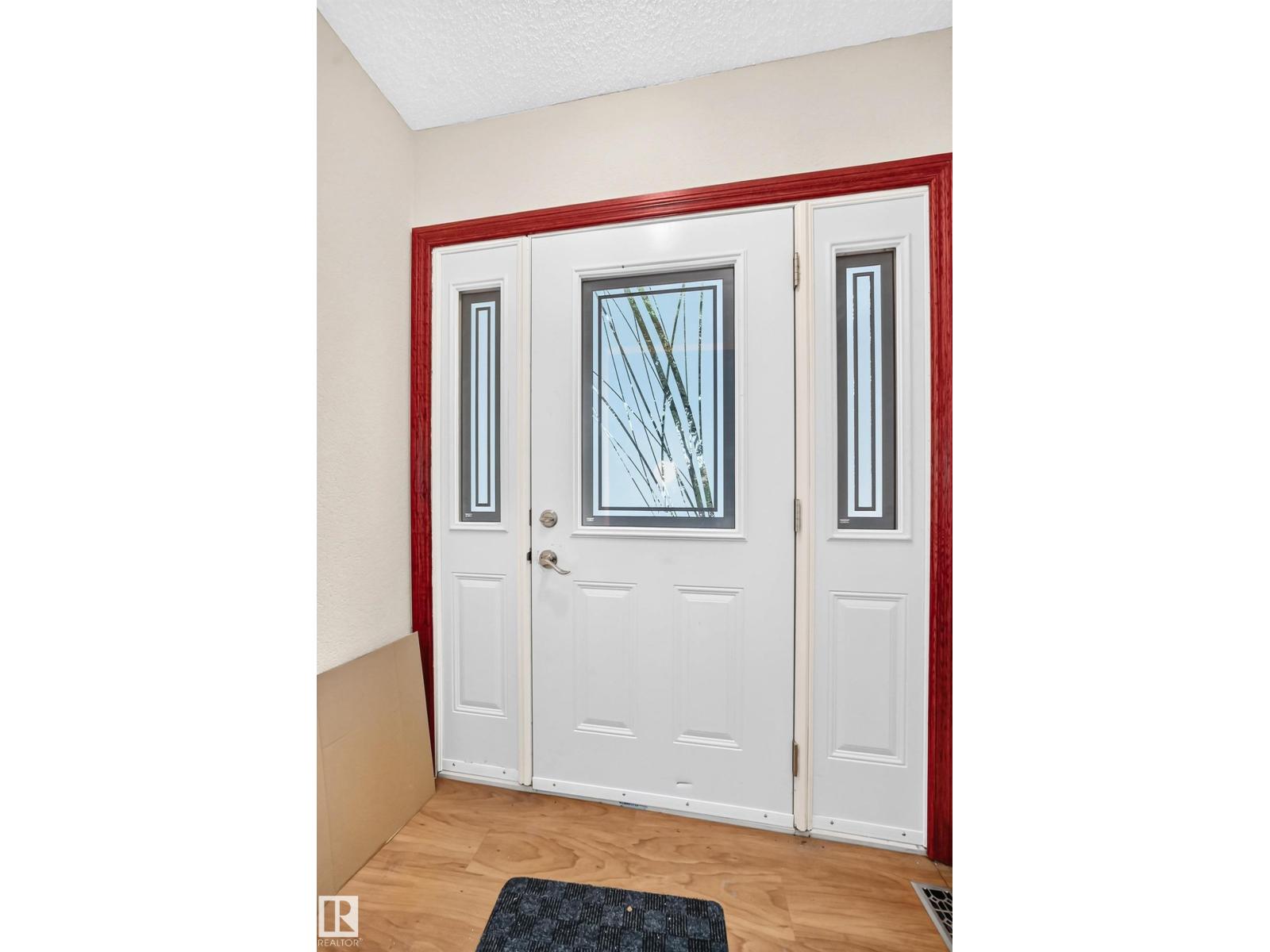 9719 71 AV NW - 6