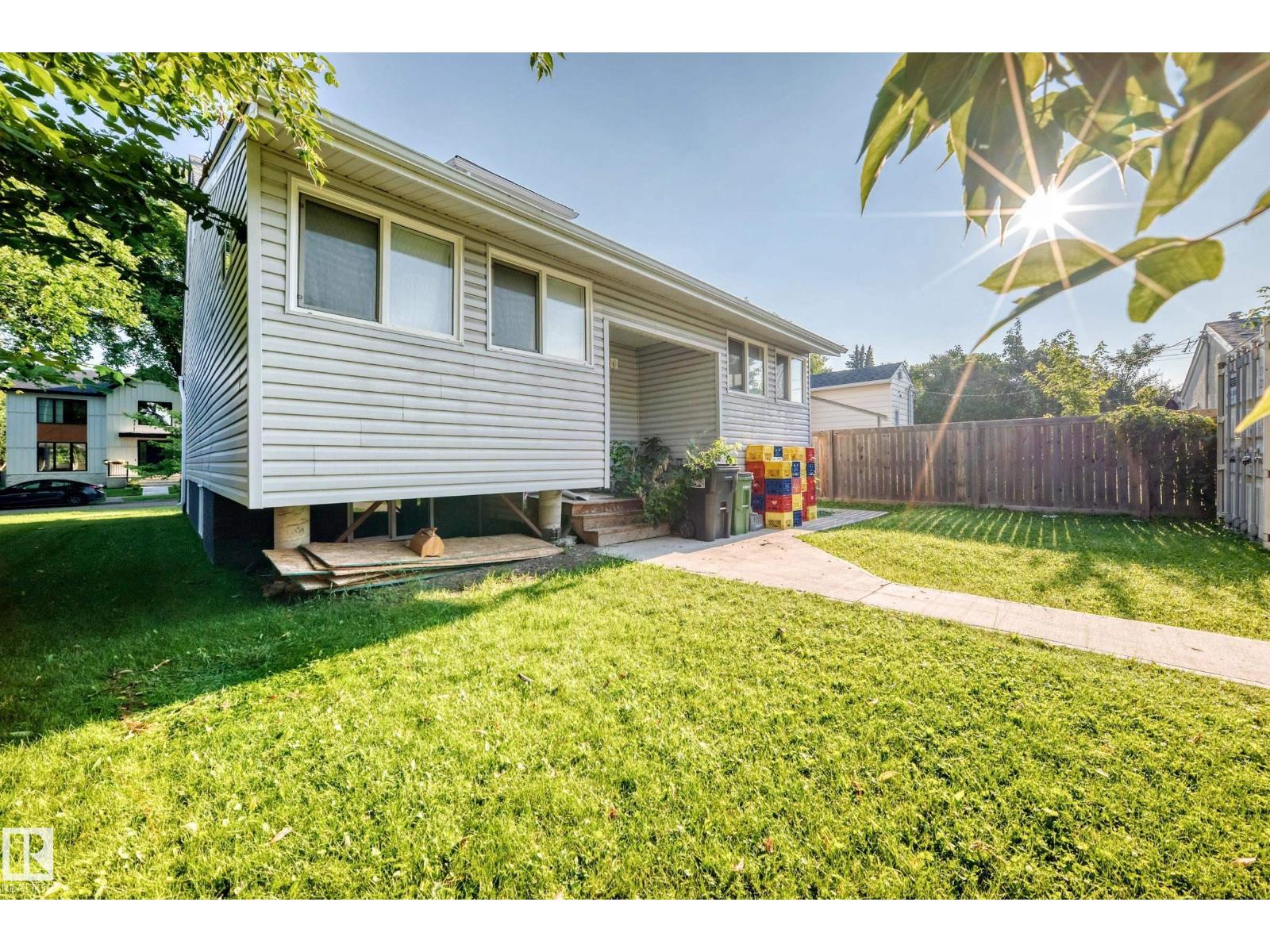9719 71 AV NW - Image 56