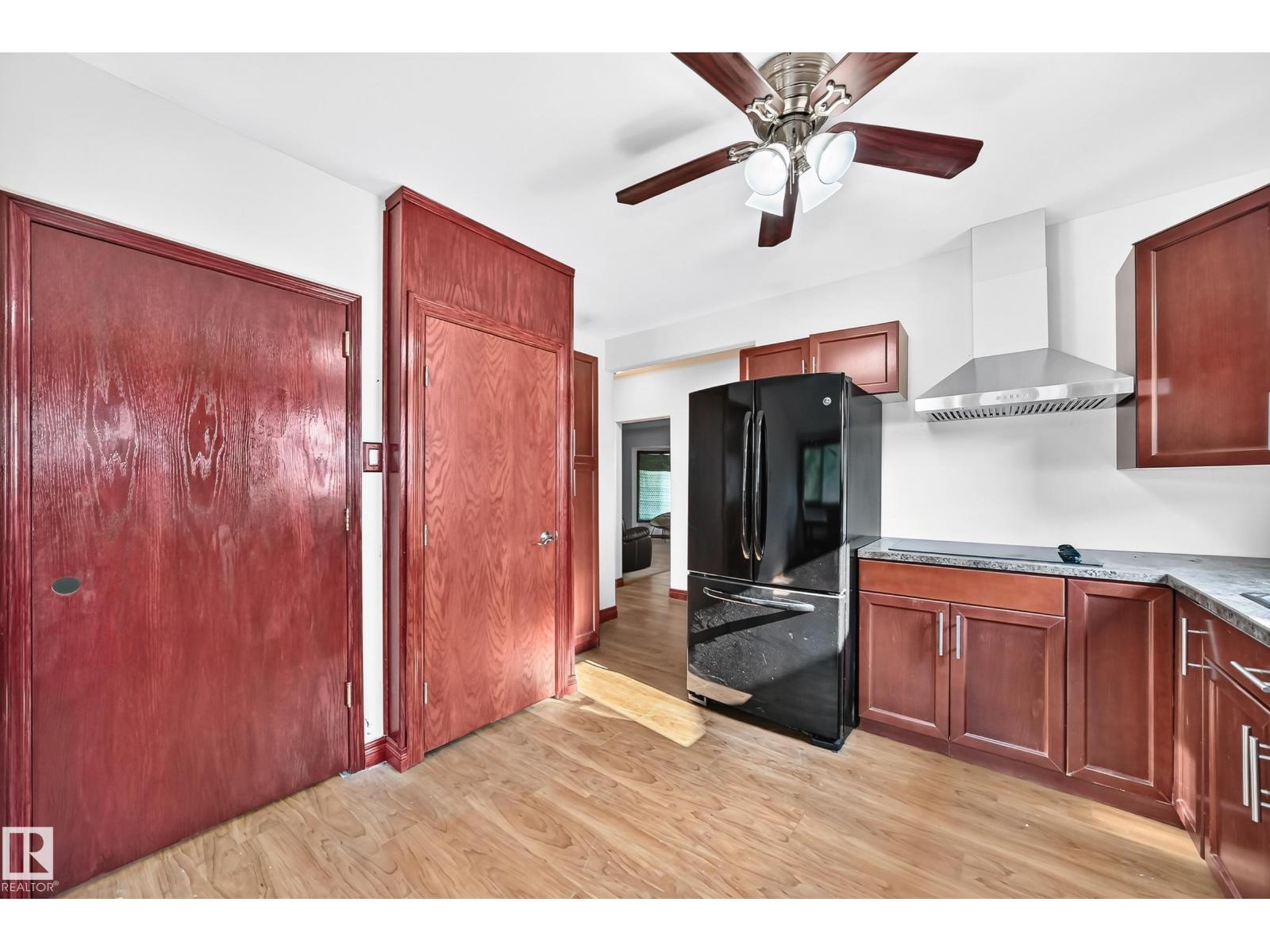 9719 71 AV NW - Image 14