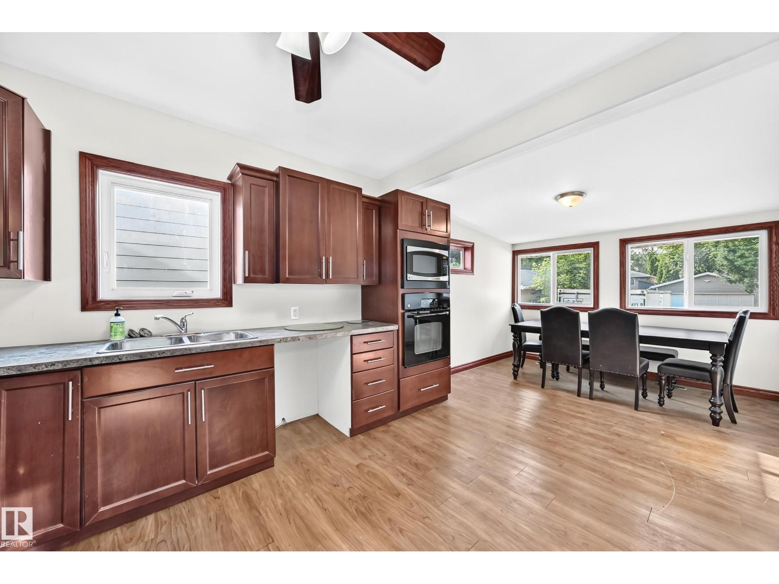 9719 71 AV NW - Image 16