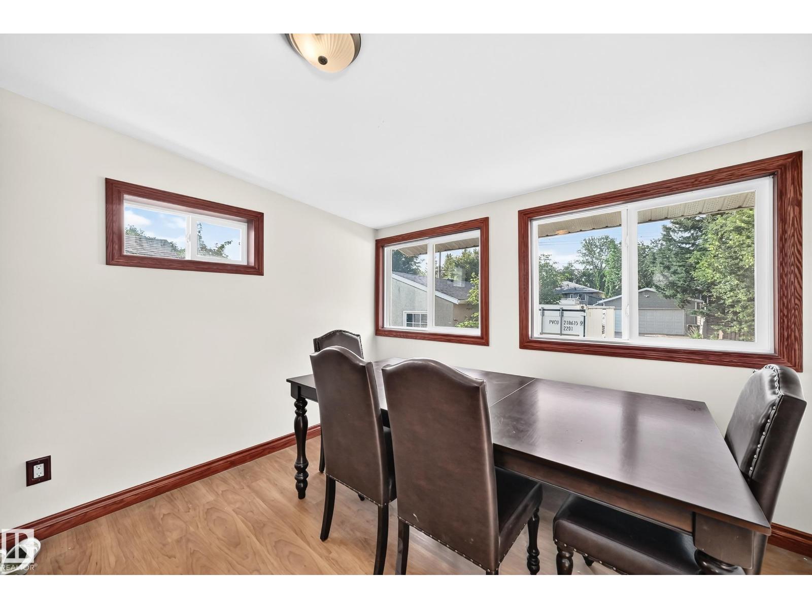 9719 71 AV NW - Image 17