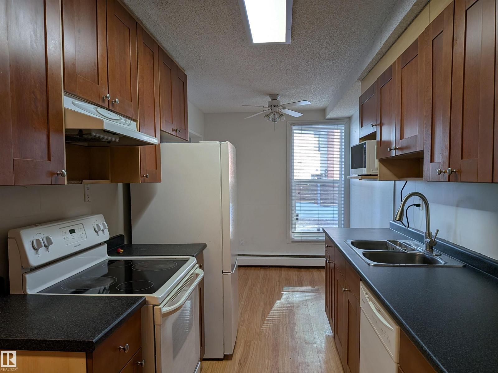 #109 7220 144 AV NW - Image 8