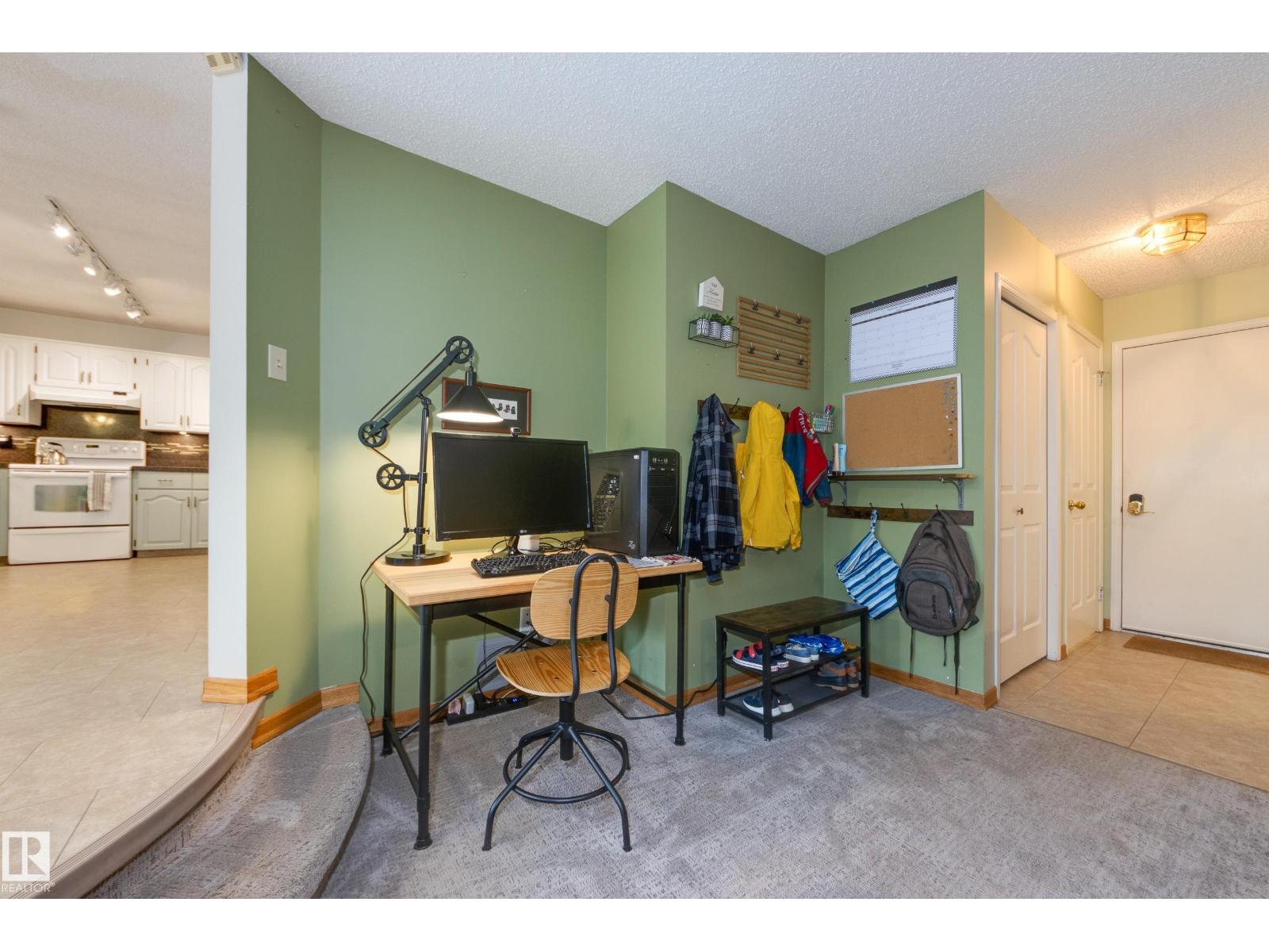 6212 179 ST NW - 17