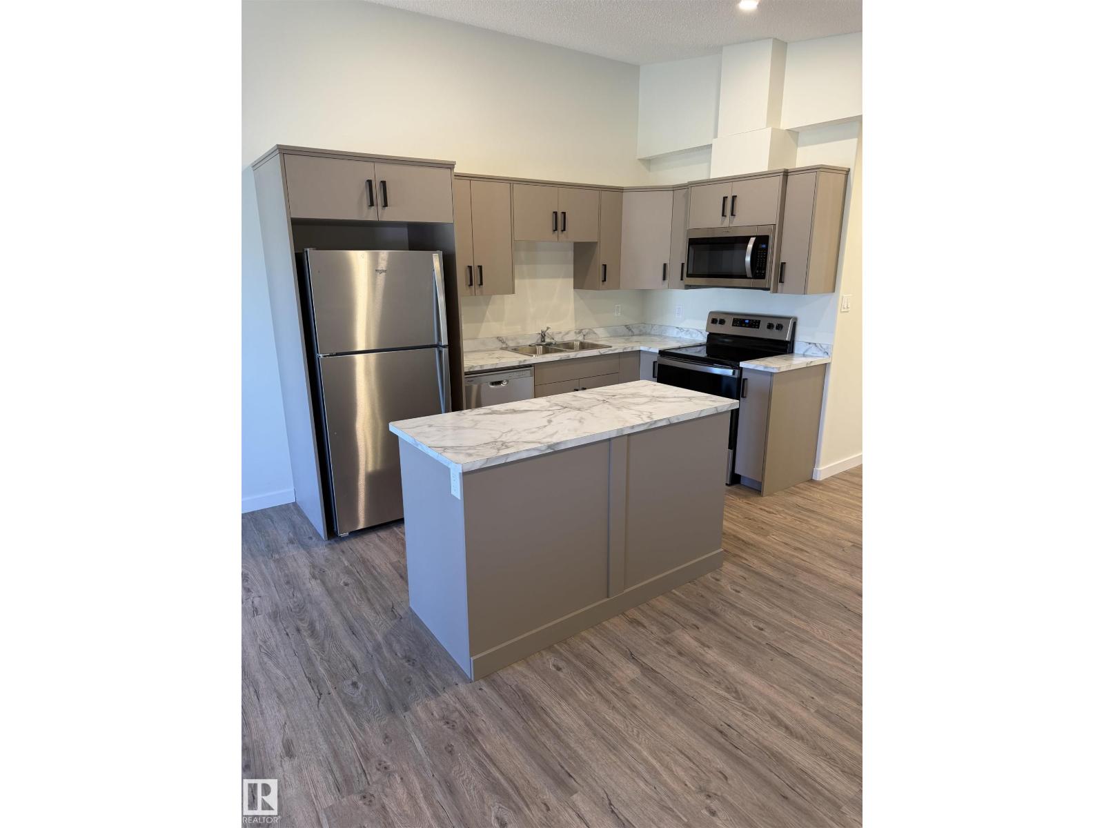 4313 54 AV - Image 6