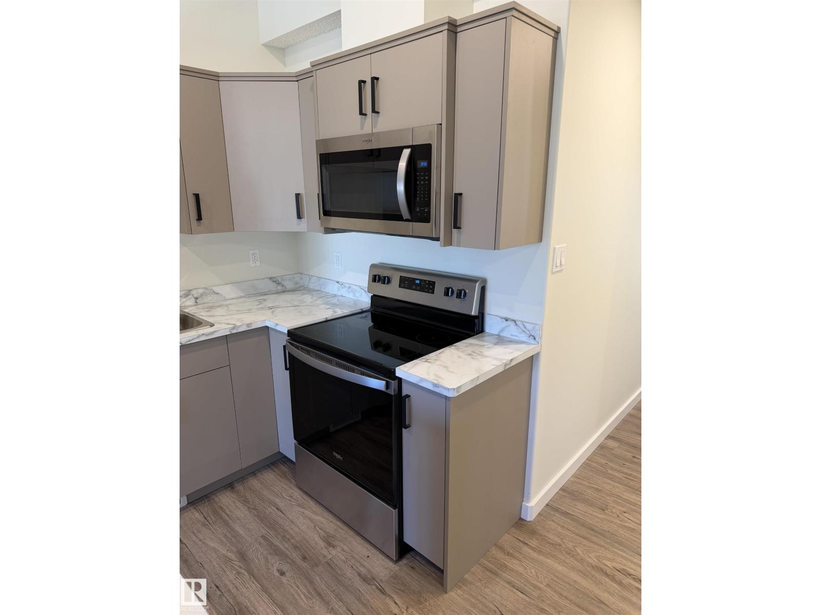 4313 54 AV - Image 7