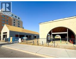 106 3141 Lakeshore Road, Kelowna