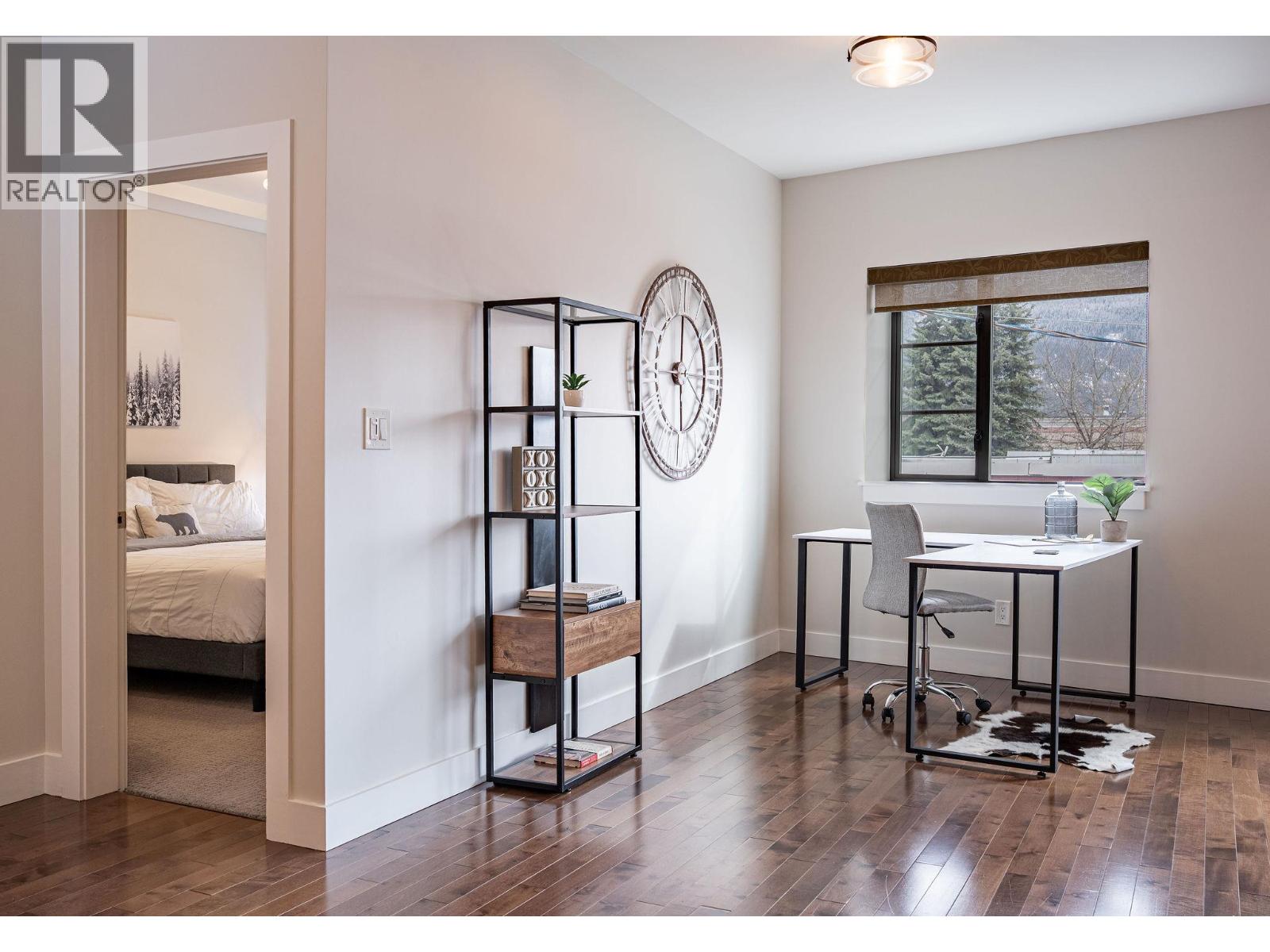 #203 309 First Street W Lot# 11 - 7