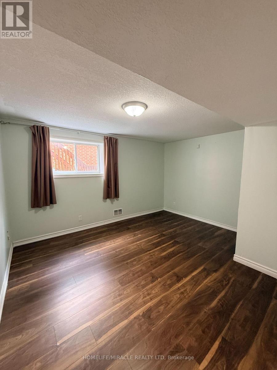 14 HEARTHBRIDGE STREET - Image 26