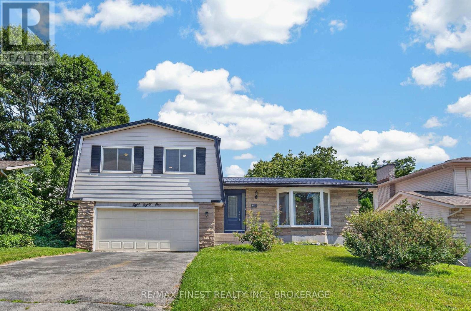 881 LUDGATE CRESCENT - 1