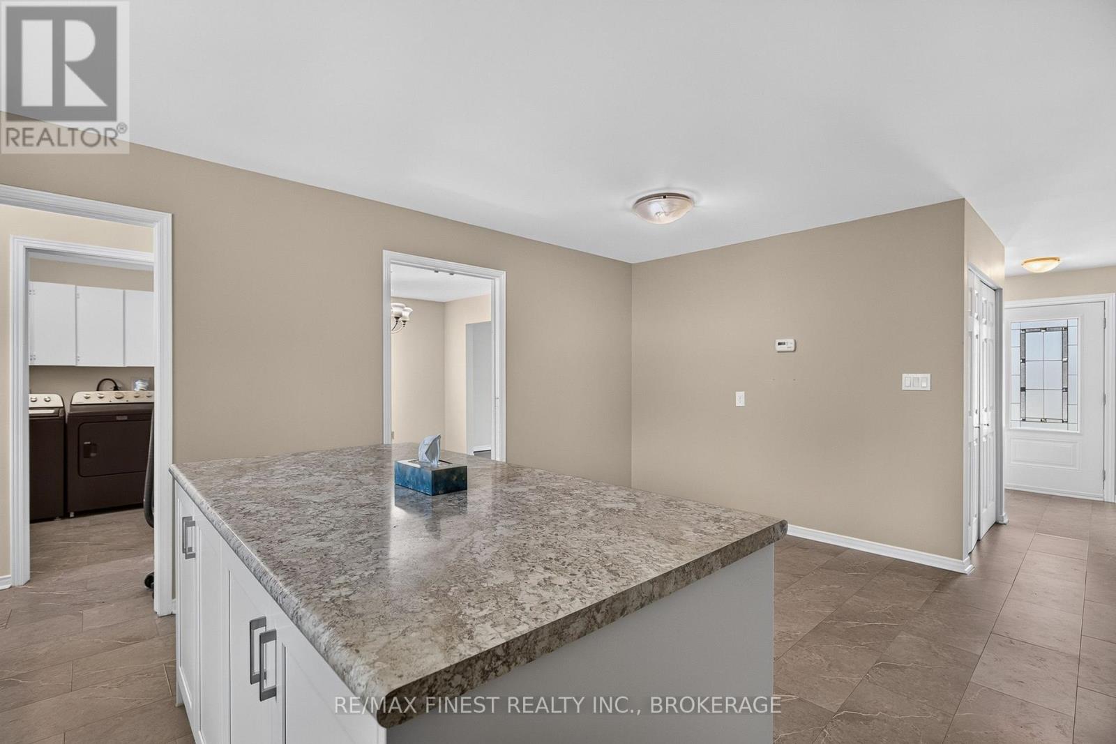 881 LUDGATE CRESCENT - 18
