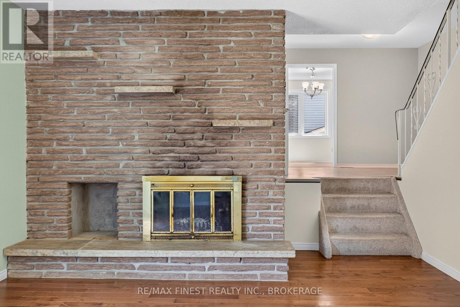 881 LUDGATE CRESCENT - 24