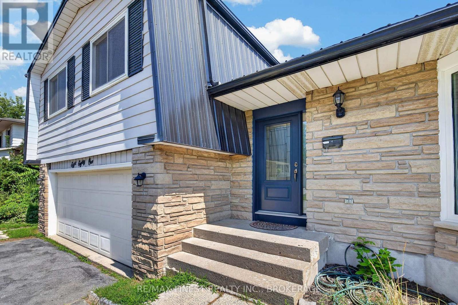 881 LUDGATE CRESCENT - 3