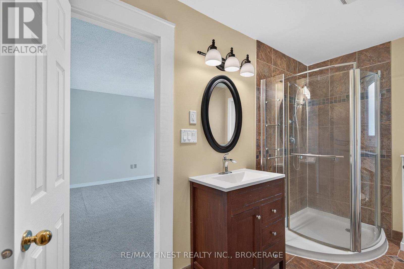 881 LUDGATE CRESCENT - Image 30