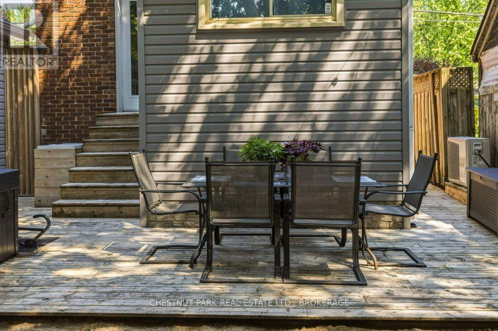 318 YORK STREET - 35