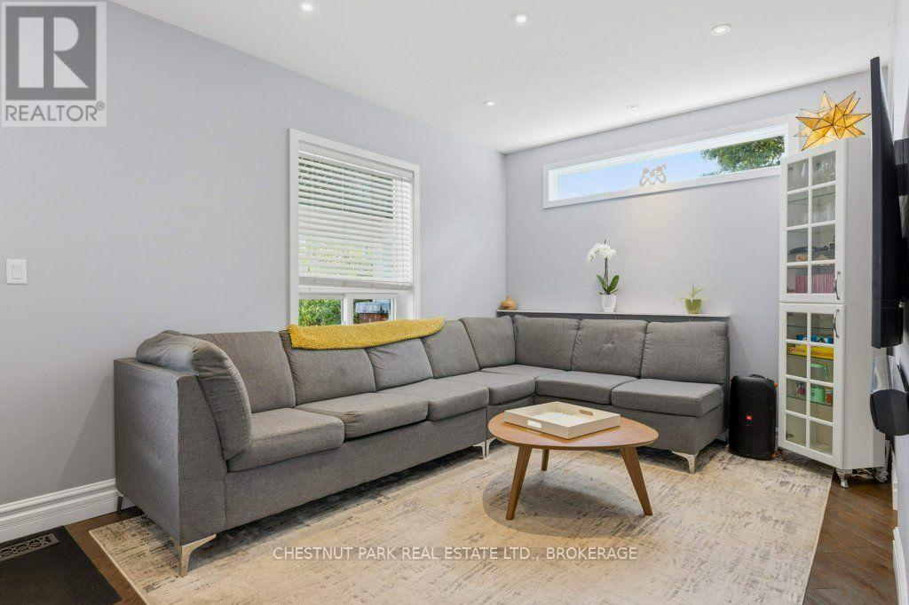 318 YORK STREET - 4