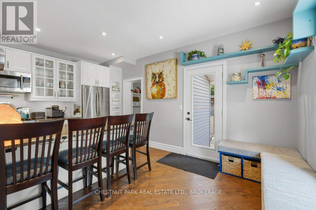 318 YORK STREET - 7