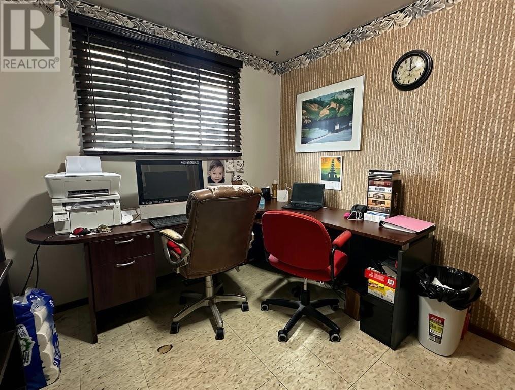 579 Simon Fraser Drive - 27