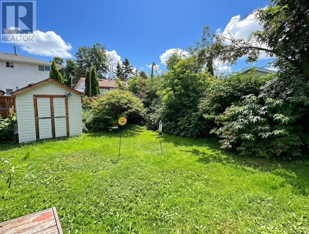 579 Simon Fraser Drive - 43