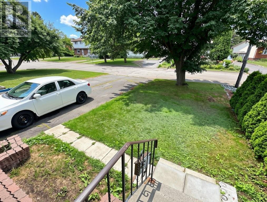 579 Simon Fraser Drive - 5
