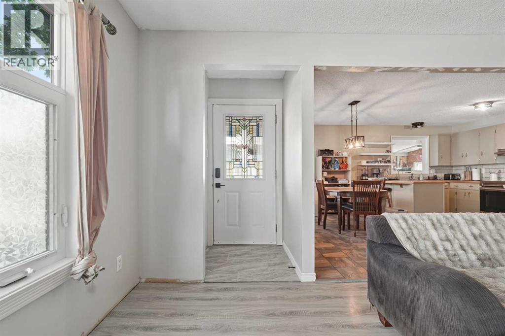 2610 11 Avenue N - 2