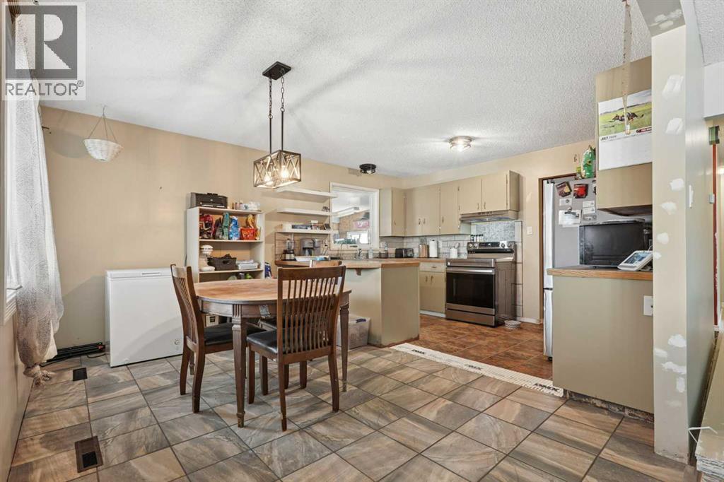 2610 11 Avenue N - 6