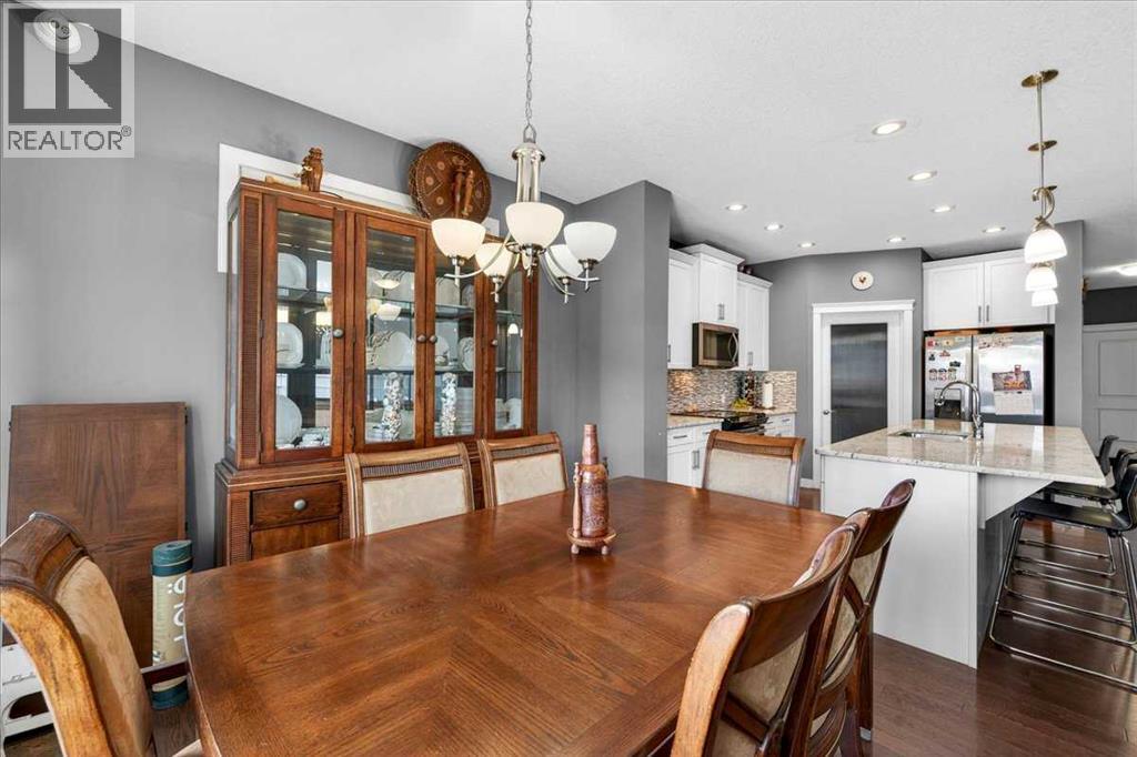 72 Redstone Drive NE - 24