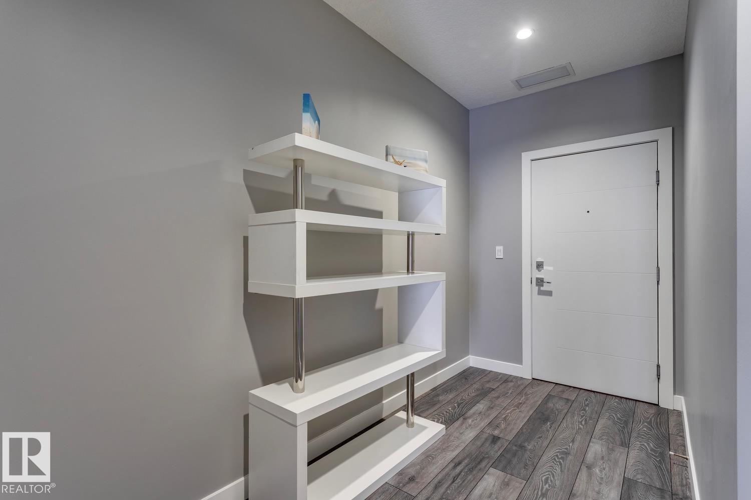 #401 10238 103 ST NW - 20