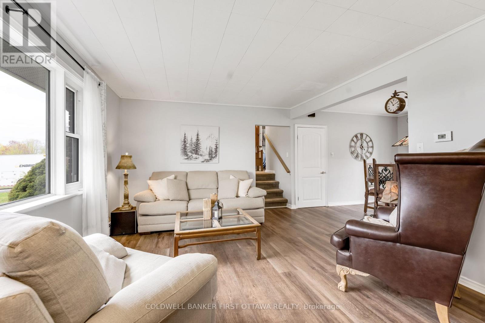 114 MORRIS ROAD S - Image 11