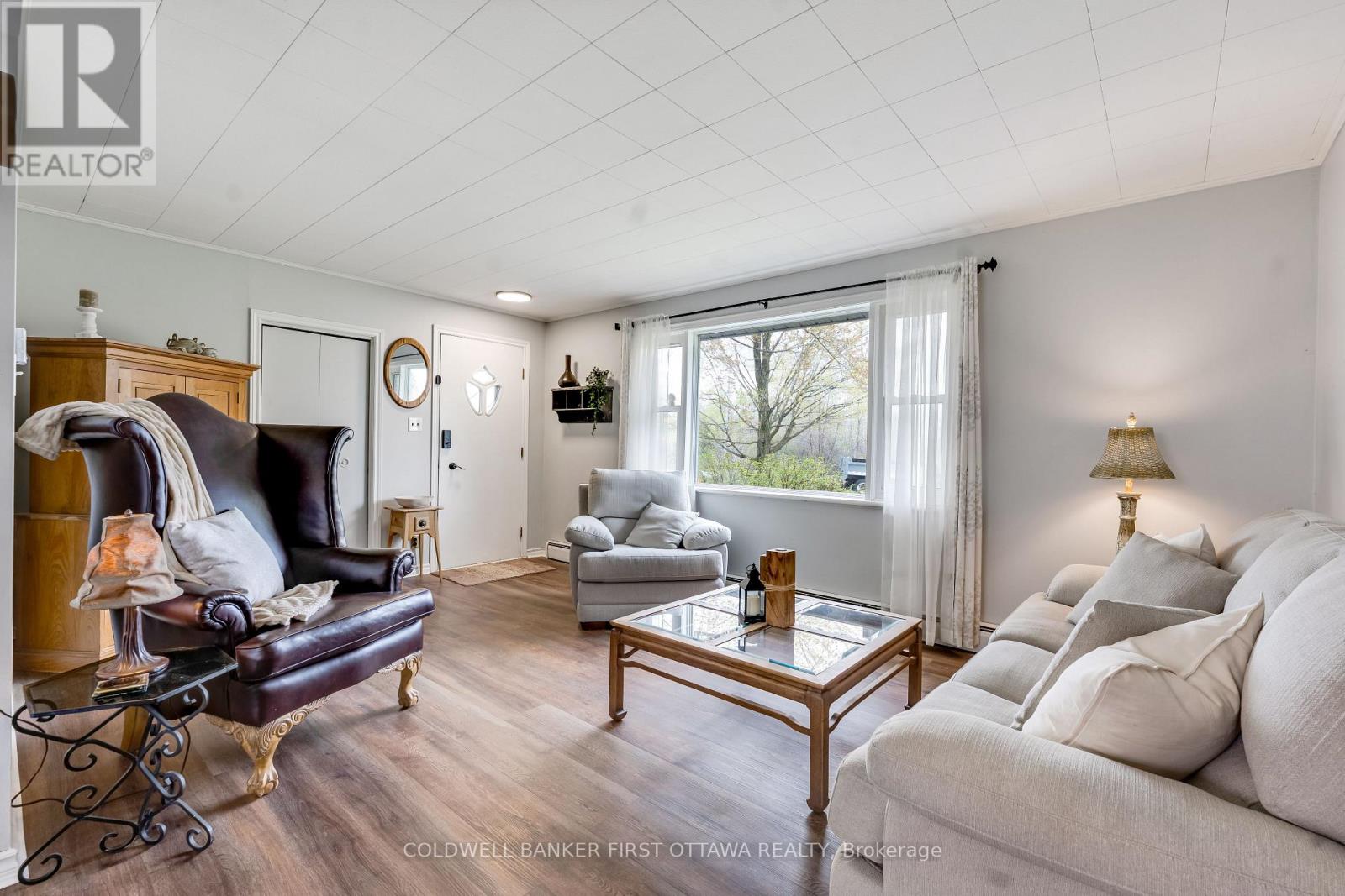 114 MORRIS ROAD S - Image 14