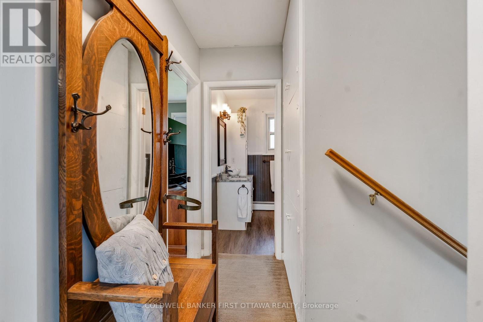 114 MORRIS ROAD S - Image 24