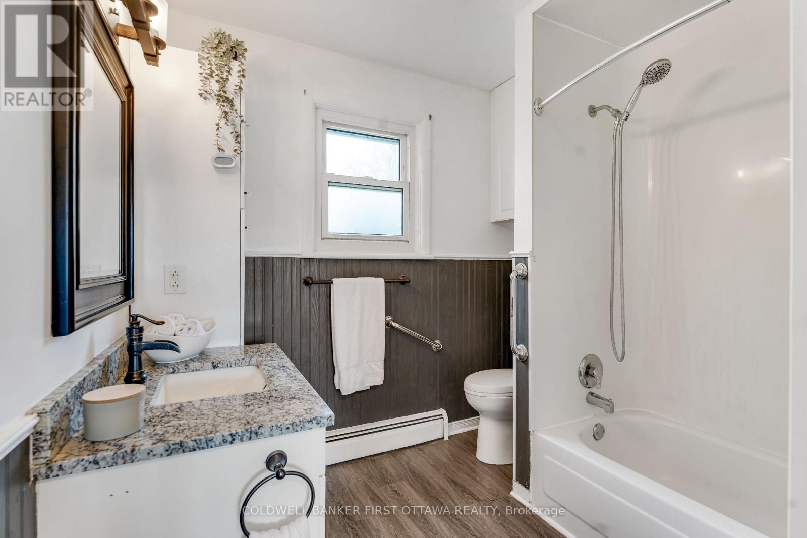 114 MORRIS ROAD S - Image 27