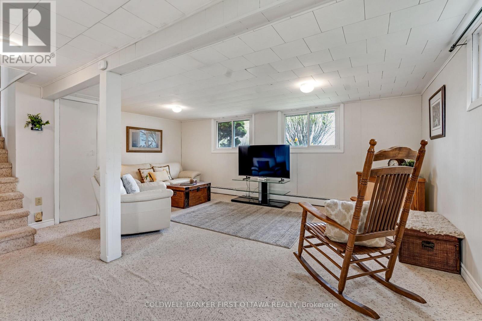 114 MORRIS ROAD S - Image 29
