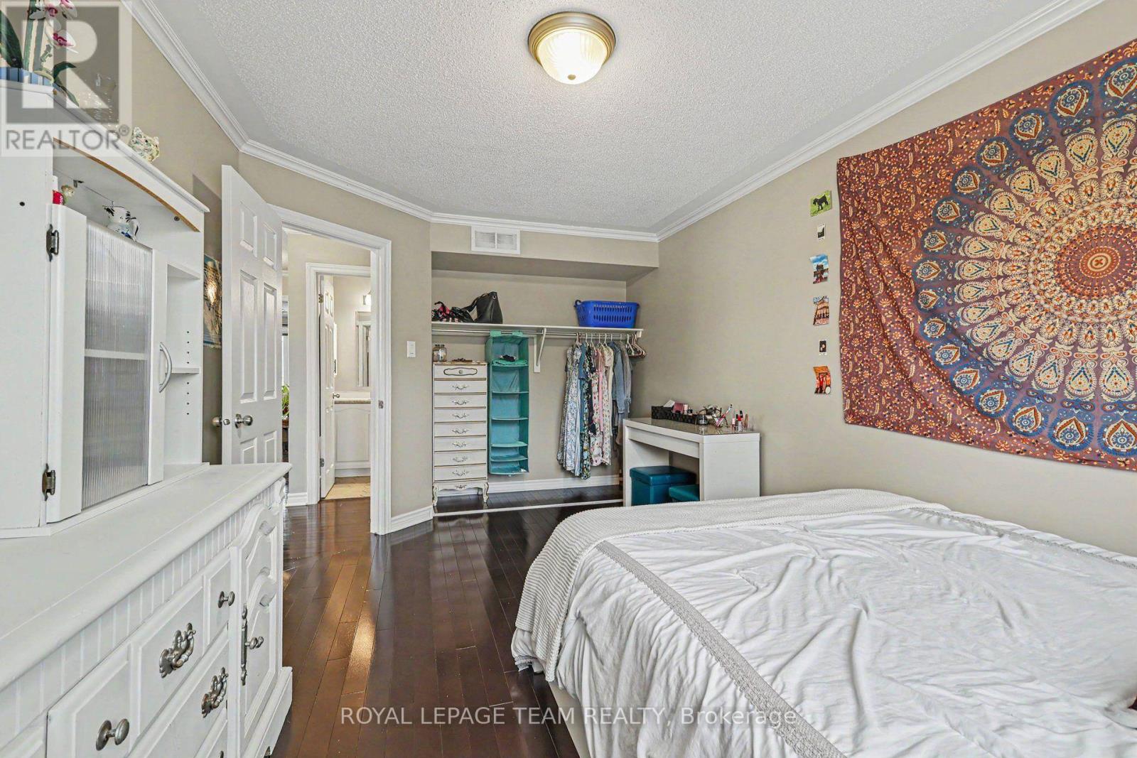 414 ABBEYDALE CIRCLE - 25