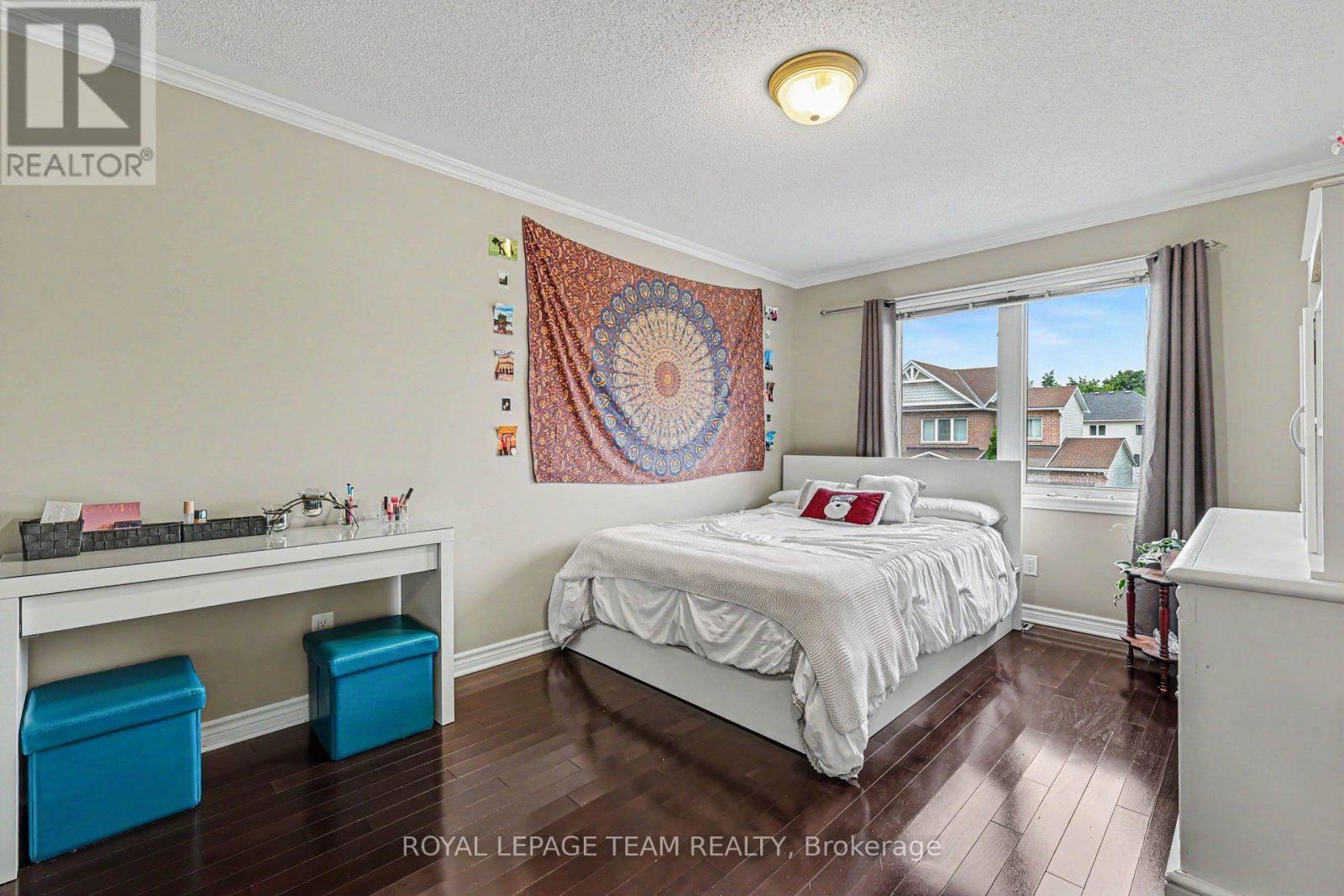 414 ABBEYDALE CIRCLE - 26
