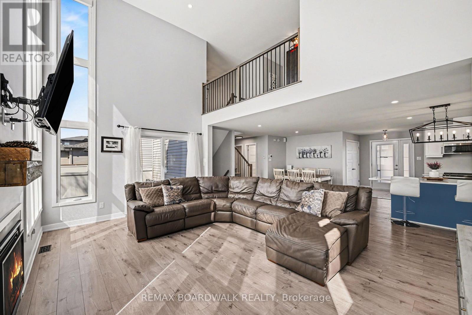 160 HYBRID STREET - 13