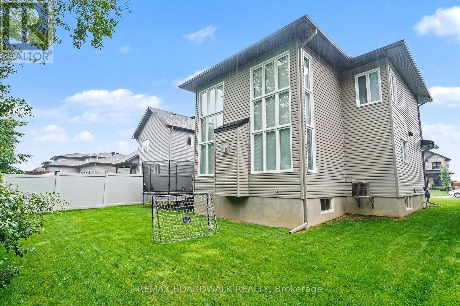 160 HYBRID STREET - 32