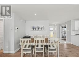 Laundry room - 160 Hybrid Street, Russell, ON K0A1W0 Photo 11