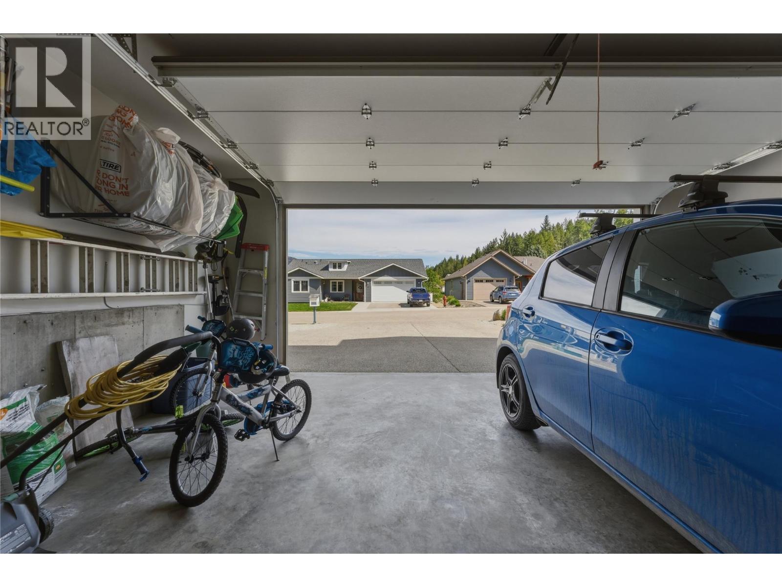 30 Preston West Drive - 31
